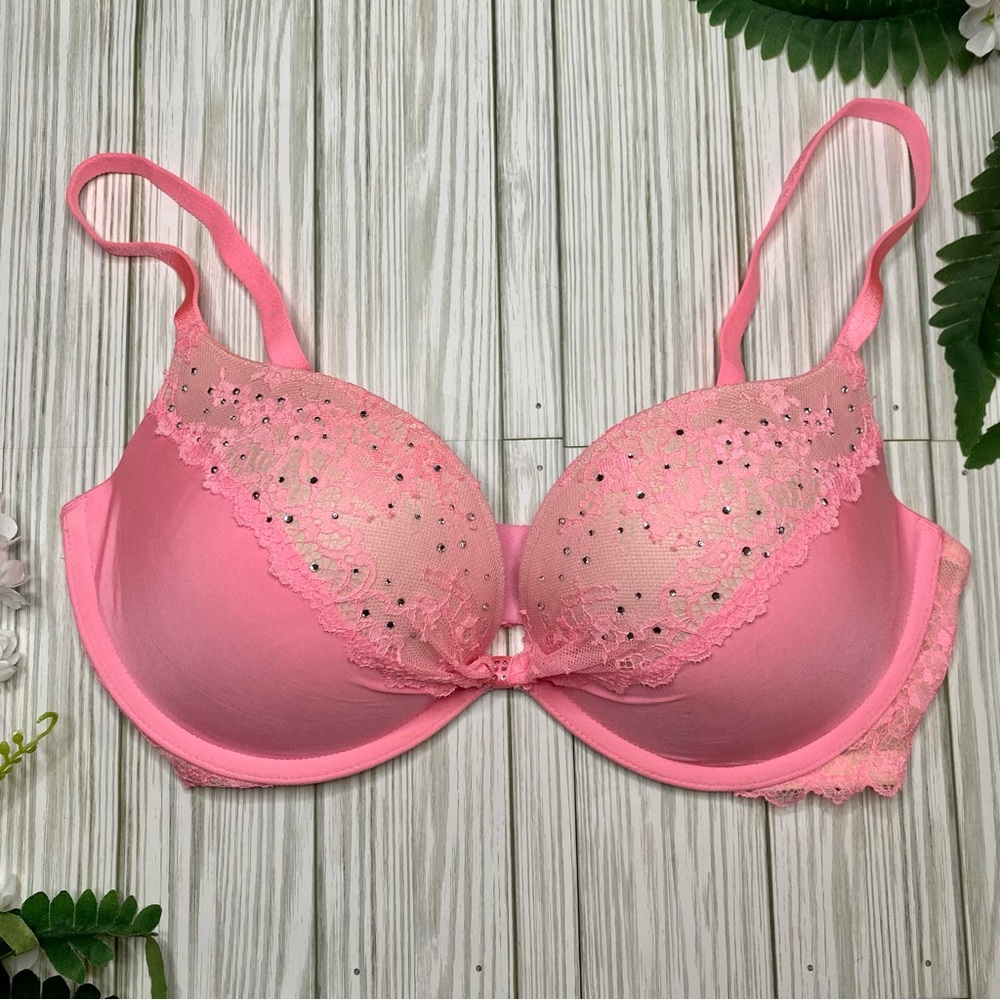 Victoria’s Secret Push Up Bra- Pink Lace- Balletcore 🎀
